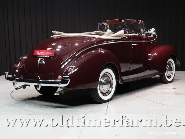 Ford Deluxe V8 Convertible '40 (1940)