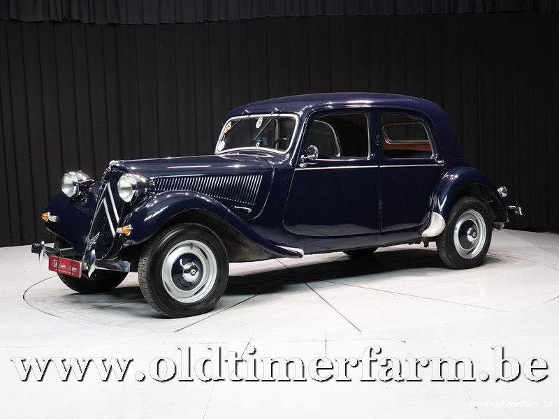 COBI 2265 Citroen Traction 11 CV BL Executive Edition, Set Mattoncini 1:35, 300 Pezzi, Con Figure Di Charles Delestraint E Soldato Résistance