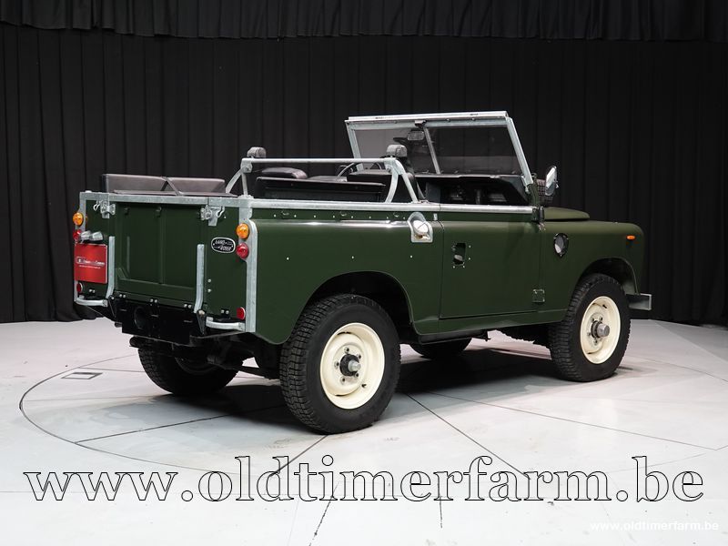 Land Rover 88 Series 3 '82 (1982)