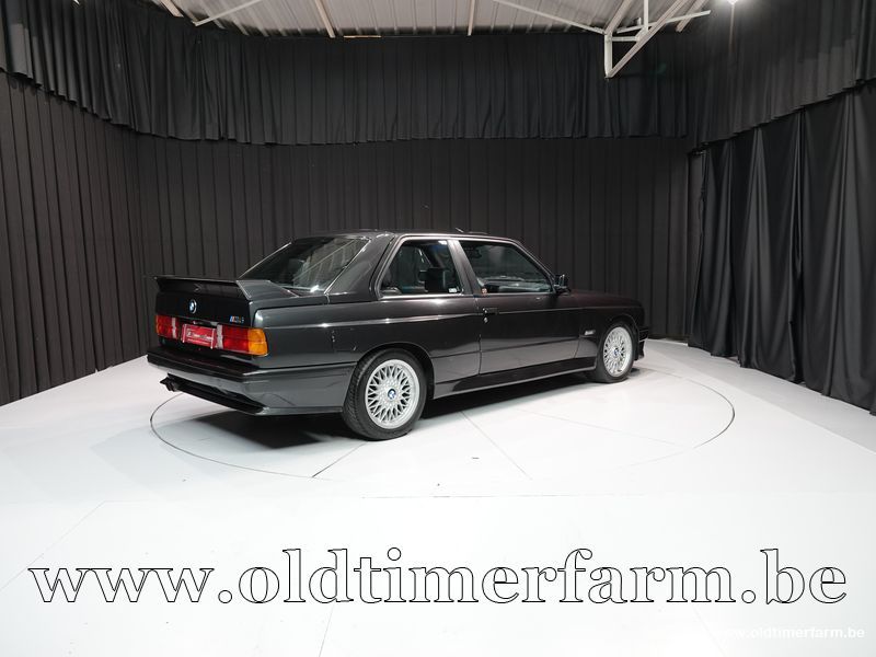 BMW  M3 '88 (1988)