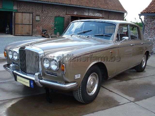 Bentley T1 Gold 1970 (1970)