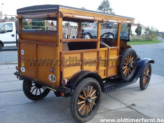 Ford T  Woody (1921)