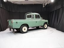 Land Rover 109 Series 3 '72 (1972)
