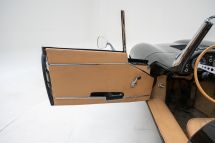 Jaguar E-type Series 2 4.2 '69 (1969)