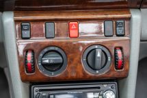 Mercedes-Benz E 220 Cabriolet '94 (1994)