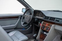 Mercedes-Benz E 220 Cabriolet '94 (1994)