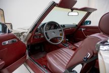 Mercedes-Benz 380 SL + hardtop '85 (1985)