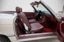 Mercedes-Benz 380 SL + hardtop '85 (1985)