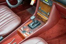 Mercedes-Benz 380 SL + hardtop '85 (1985)