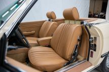 Mercedes-Benz 380 SL + hardtop '82 (1982)