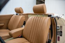 Mercedes-Benz 380 SL + hardtop '82 (1982)