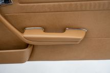 Mercedes-Benz 380 SL + hardtop '82 (1982)