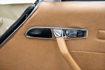 Mercedes-Benz 380 SL + hardtop '82 (1982)