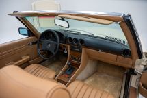 Mercedes-Benz 380 SL + hardtop '82 (1982)