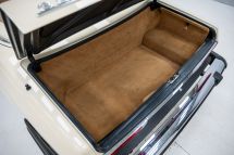 Mercedes-Benz 380 SL + hardtop '82 (1982)