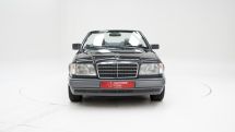 Mercedes-Benz 220 E '94 (1994)