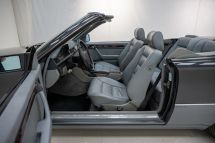 Mercedes-Benz 220 E '94 (1994)