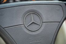 Mercedes-Benz 220 E '94 (1994)