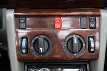 Mercedes-Benz 220 E '94 (1994)