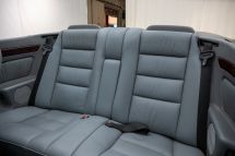 Mercedes-Benz 220 E '94 (1994)