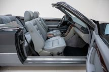 Mercedes-Benz 220 E '94 (1994)