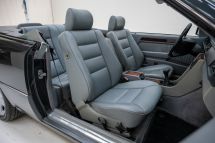 Mercedes-Benz 220 E '94 (1994)