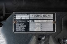 Mercedes-Benz 220 E '94 (1994)