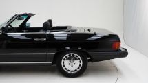 Mercedes-Benz 560 SL '88 (1988)
