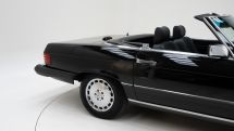 Mercedes-Benz 560 SL '88 (1988)