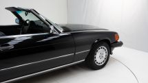 Mercedes-Benz 560 SL '88 (1988)
