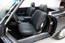 Mercedes-Benz 560 SL '88 (1988)