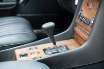 Mercedes-Benz 560 SL '88 (1988)