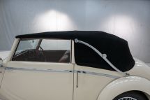 Jaguar SS 2 &frac12; Litre DHC '38 (1938)