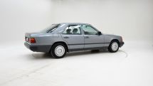 Mercedes-Benz 230E '88 (1988)