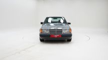 Mercedes-Benz 230E '88 (1988)