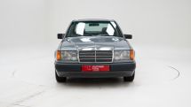 Mercedes-Benz 230E '88 (1988)