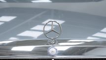 Mercedes-Benz 230E '88 (1988)