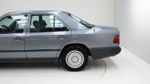 Mercedes-Benz 230E '88 (1988)