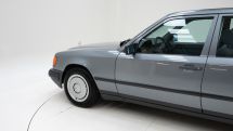 Mercedes-Benz 230E '88 (1988)