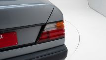 Mercedes-Benz 230E '88 (1988)