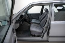 Mercedes-Benz 230E '88 (1988)