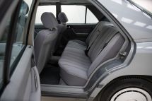 Mercedes-Benz 230E '88 (1988)
