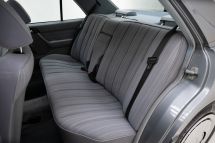 Mercedes-Benz 230E '88 (1988)