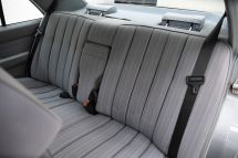 Mercedes-Benz 230E '88 (1988)