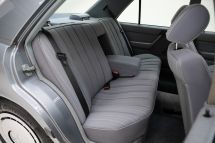 Mercedes-Benz 230E '88 (1988)