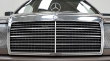 Mercedes-Benz 230 CE '88 (1988)
