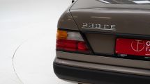 Mercedes-Benz 230 CE '88 (1988)