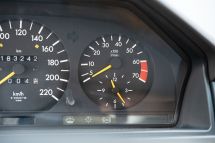 Mercedes-Benz 230 CE '88 (1988)