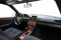 Mercedes-Benz 230 CE '91 (1991)