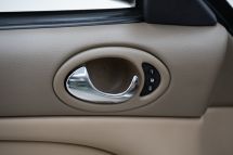 Jaguar XK 8 4.0 '2000 (2000)